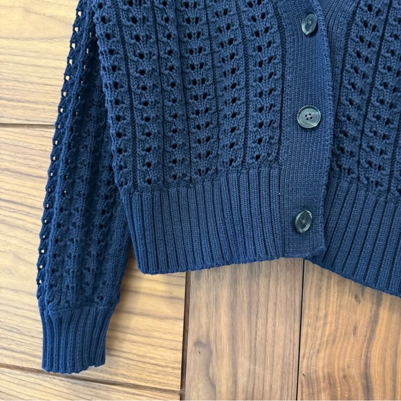 Like New GAP Women's Crochet Navy Sweater - Sz L Tall - Picture 3 of 4